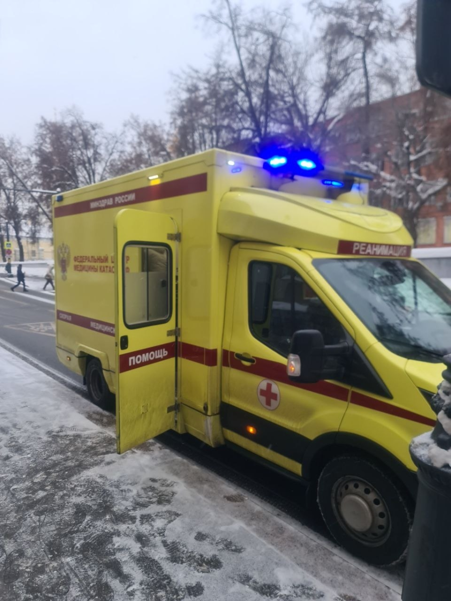 Медики Кузбасса провели санитарную эвакуацию пациента из Прокопьевска в Москву