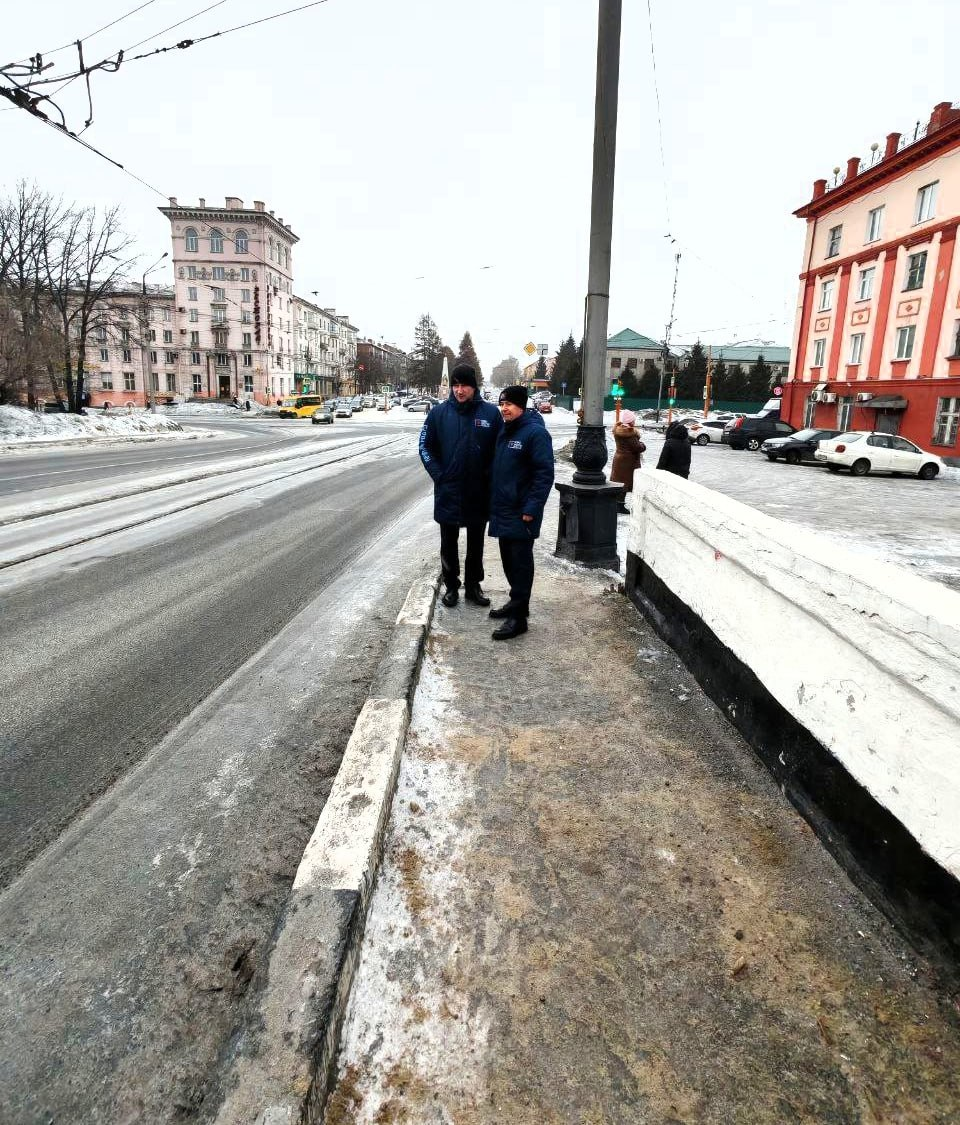 Глава Прокопьевска вслед за губернатором прошёлся по скользким улицам