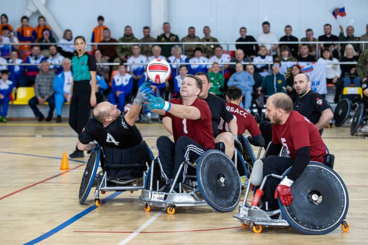 Анна Цивилева в Кузбассе встретилась с ветеранами СВО и социальными координаторами Анна Цивилева в Кузбассе встретилась с ветеранами СВО и социальными координаторами