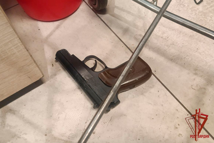 Страйкбольный пистолет и попытка кражи. Прокопчанин неудачно сходил в магазин Страйкбольный пистолет и попытка кражи. Прокопчанин неудачно сходил в магазин