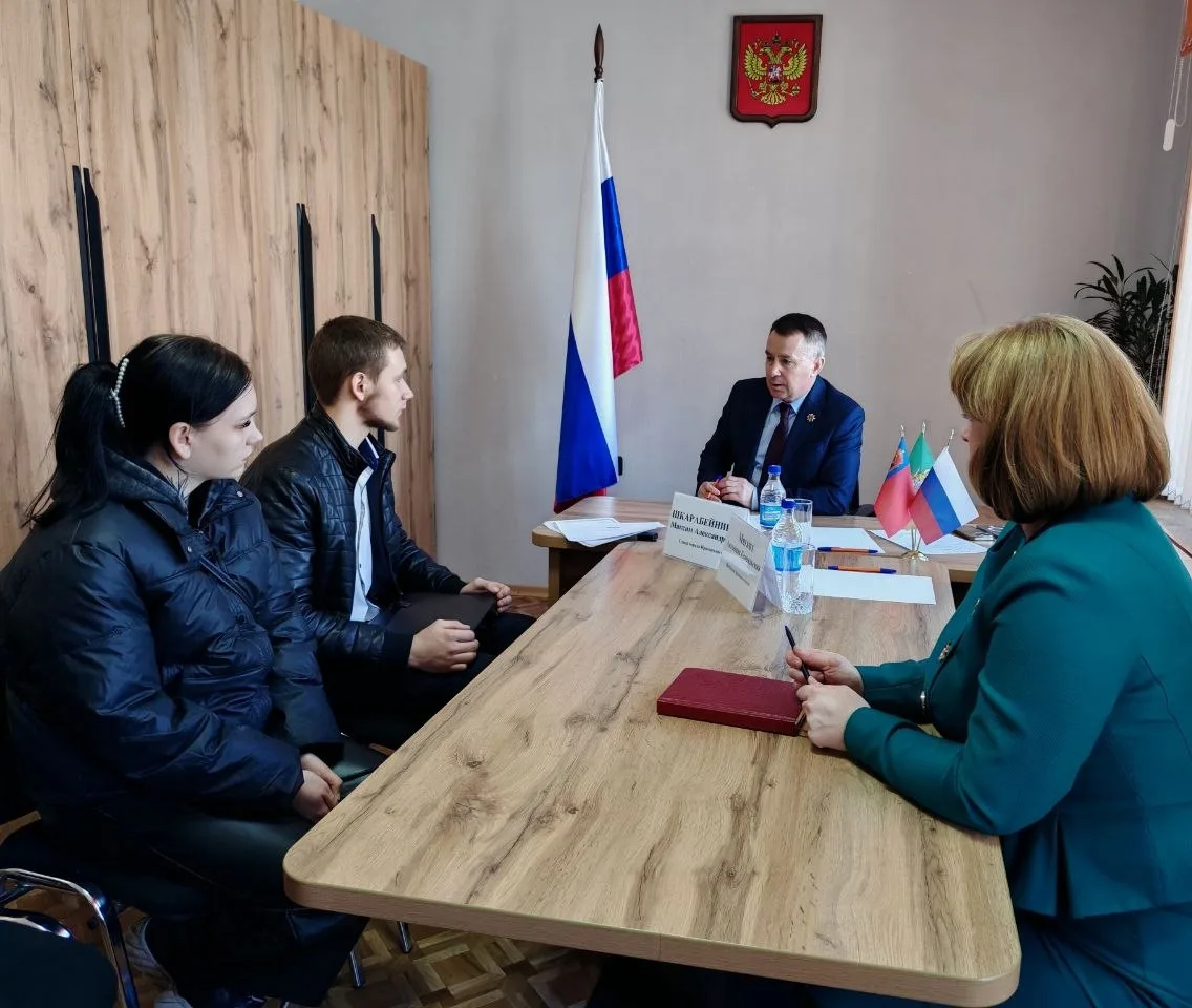 Глава Прокопьевска встретился с жителями Северного Маганака Глава Прокопьевска встретился с жителями Северного Маганака