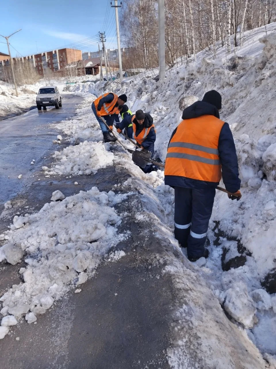 Вывозят снег, очищают ливневки. Что сделано в Прокопьевске за последние дни