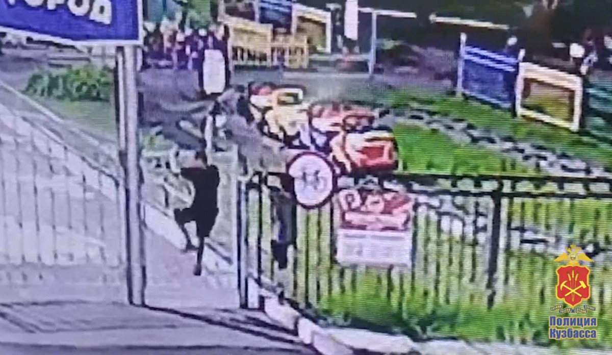 В Прокопьевске подростки решили покататься на аттракционах "Солнечного" ночью В Прокопьевске подростки решили покататься на аттракционах "Солнечного" ночью
