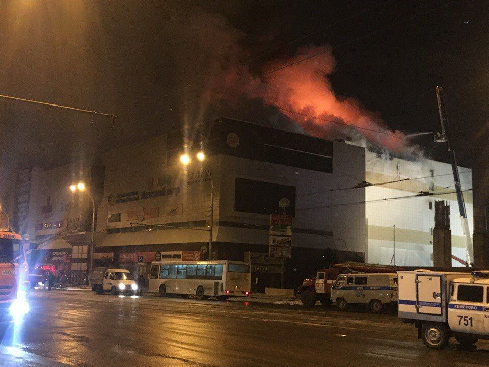 Глава МЧС России встал на защиту пожарного, арестованного по делу "Зимней вишни"
