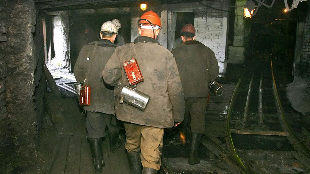 В Кузбассе из-за угрозы взрыва эвакуировали горняков из шахты