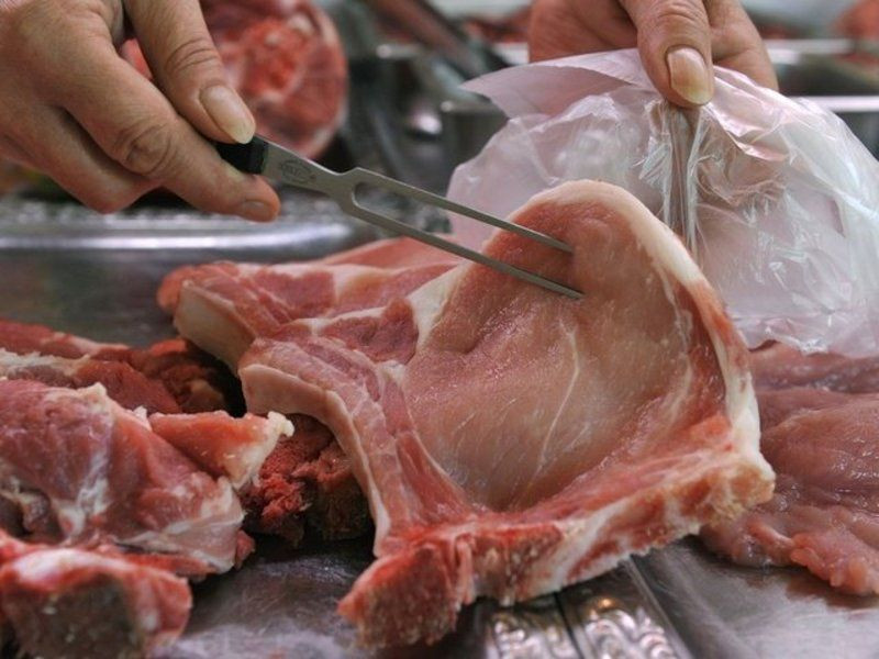 В Кузбассе снято с реализации 68 партий опасной мясной продукции