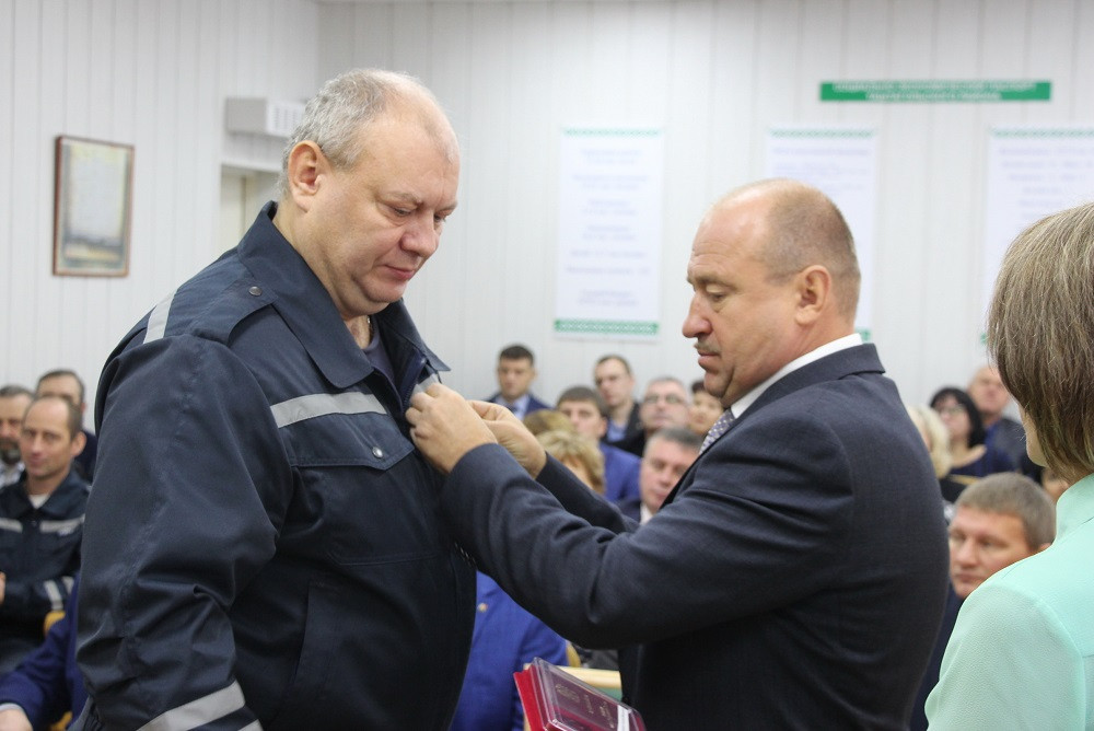 В Кузбассе наградили спасателей за оперативный поиск потерявшегося в Шерегеше туриста