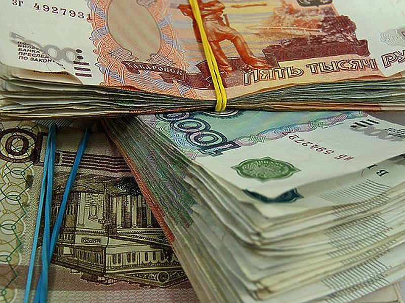 В Прокопьевске у пенсионера похищено около 300 тысяч рублей