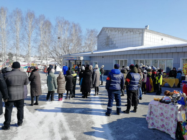На Масленицу полицейские Прокопьевского района охраняли общественный порядок в 13 населенных пунктах