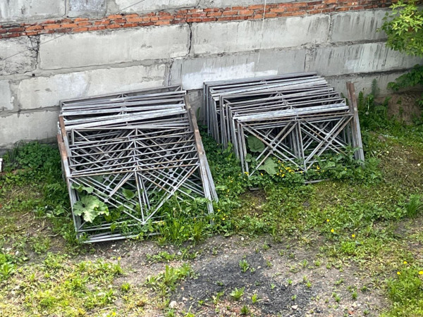 В Прокопьевске подростки украли 42 пролета ограждения