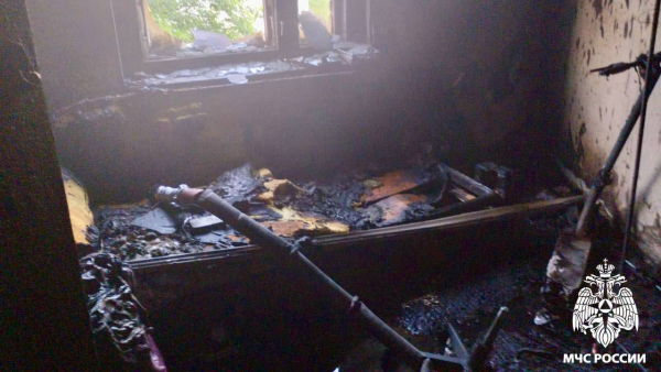 В квартире новокузнецкой многоэтажки загорелся электросамокат