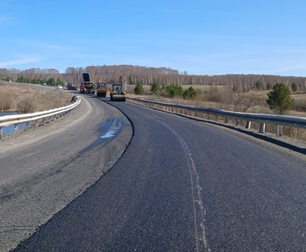 Продолжается ремонт автодороги через Верх-Егос