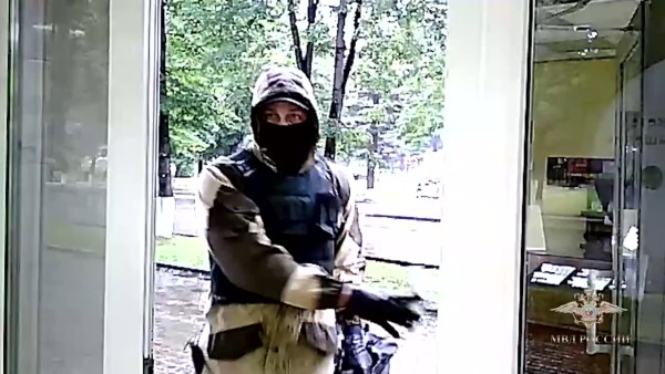 Житель Прокопьевска вынес из магазина 1,5 кг ювелирных украшений на сумму более 8,5 млн рублей