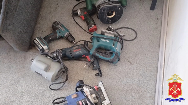 В Прокопьевске свидание превратилось в кражу имущества Драматического театра