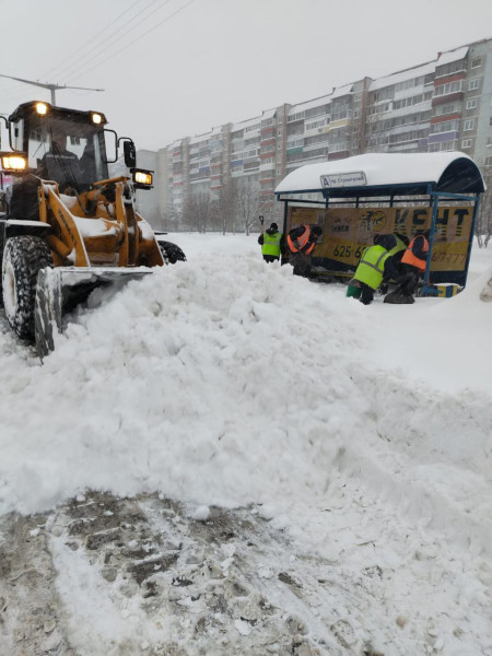 Глава Прокопьевска впервые за несколько дней высказался о дорожной ситуации в условиях снегопада и попросил помочь