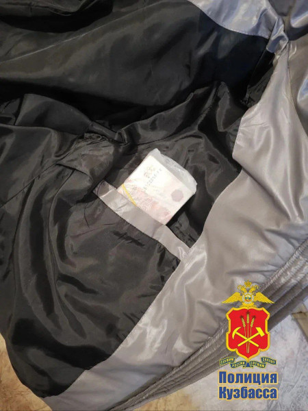 В Кузбассе таксист помог женщине не стать жертвой мошенников