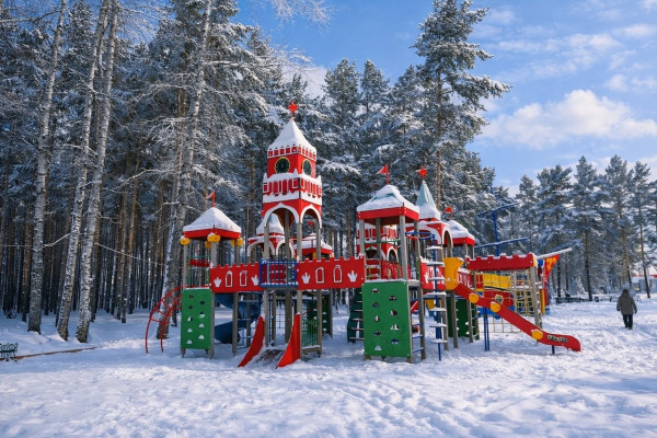 Потепление, снегопады с порывистым ветром придут в Кузбасс в пятницу 13-го