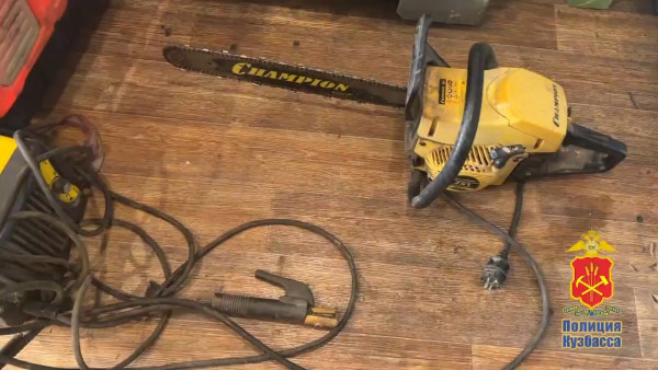 Из дома жителя Прокопьевска похитили имущество и деньги на сумму около 75 000 рублей