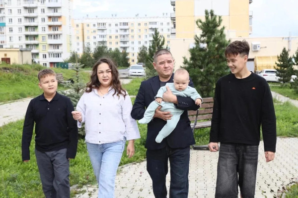 В Кузбассе 202 многодетные семьи получили региональную выплату на погашение ипотеки