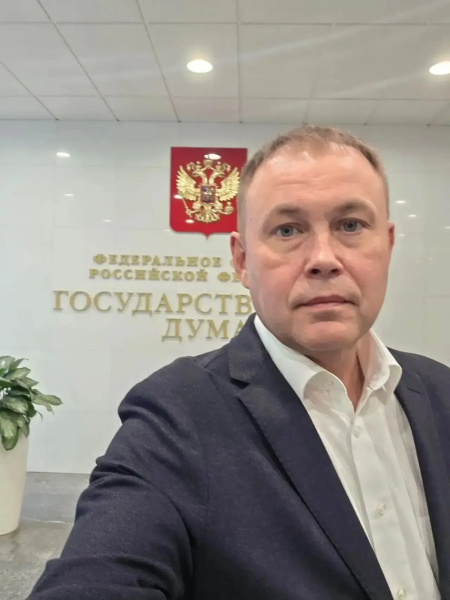 Губернатор Кузбасса сделал селфи в Госдуме и попросил денег Губернатор Кузбасса сделал селфи в Госдуме и попросил денег