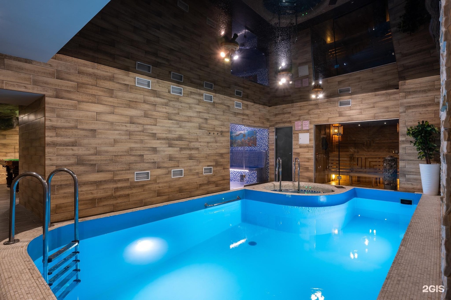 Marins Park Hotel Новосибирск. Фото 2gis.